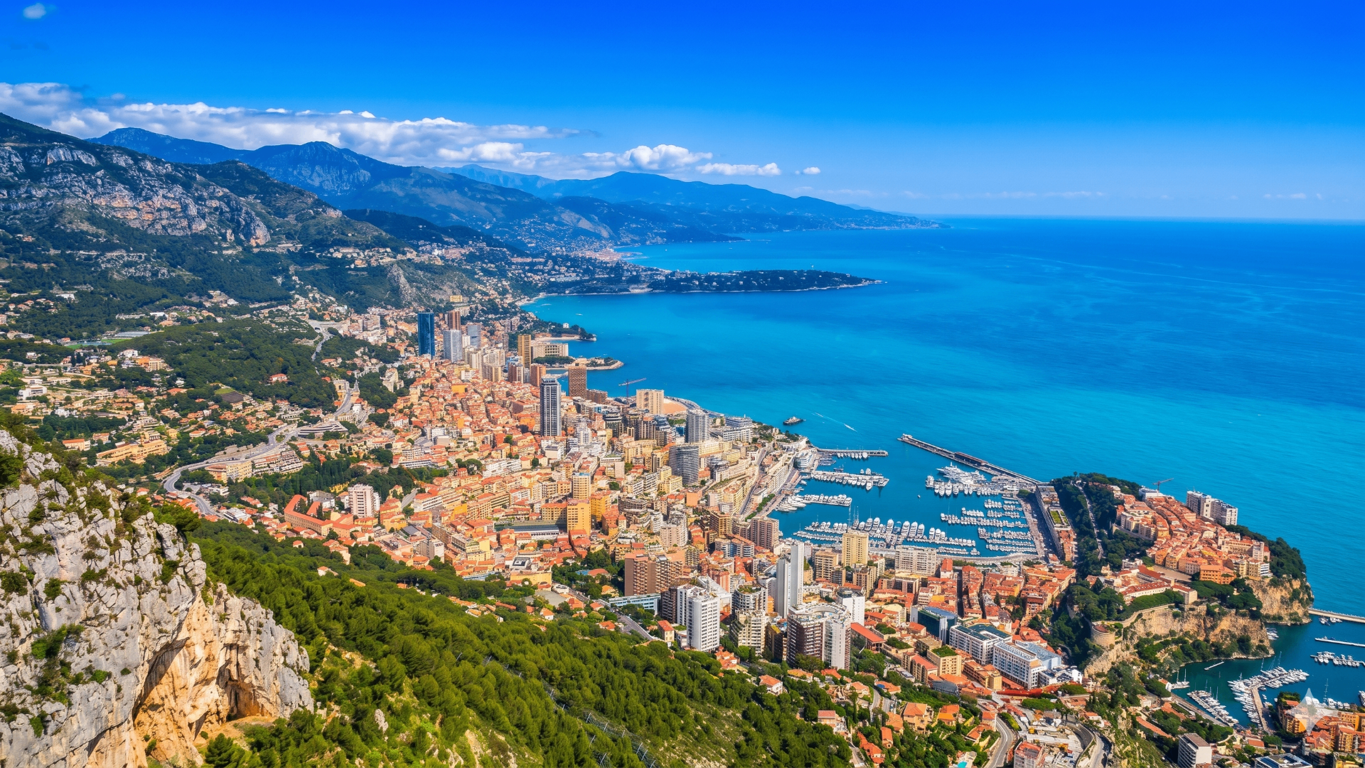 Vue aérienne du port de Monaco